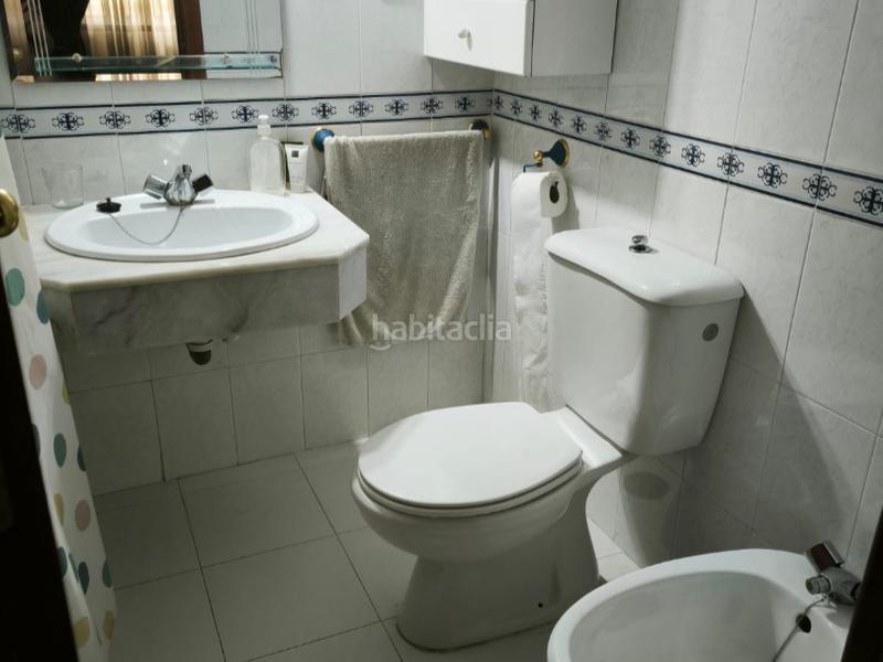 Foto 2928c0d9-7f42-4214-8522-1d1370a255ef. Casa adosada en calle iznájar 14 en Joaquina Eguaras Granada