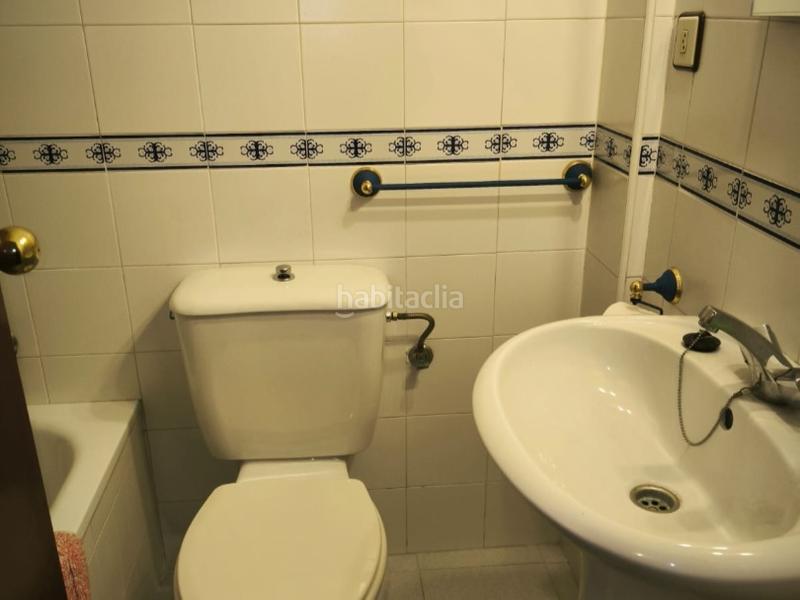 Foto 7e1e4bd3-945b-43b9-84ab-2c09188521fd. Casa adosada en calle iznájar 14 en Joaquina Eguaras Granada