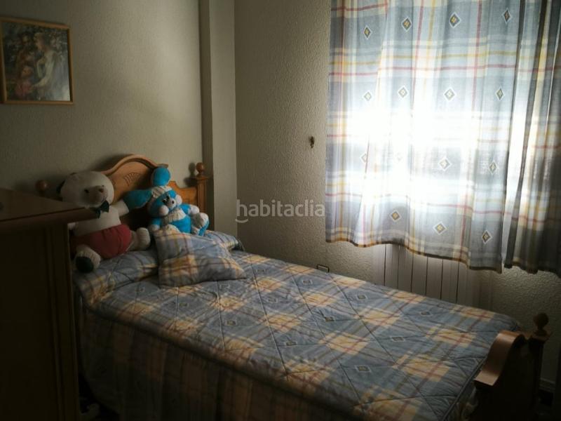 Foto d806bf19-effb-400c-b507-c1e21f782d2d. Casa adosada en calle iznájar 14 en Joaquina Eguaras Granada