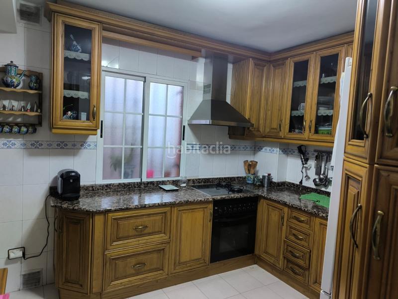 Foto 201e9197-9871-42c0-9bd9-6c5ca4b2b255. Maison jumelée dans calle iznájar 14 dans Joaquina Eguaras Granada