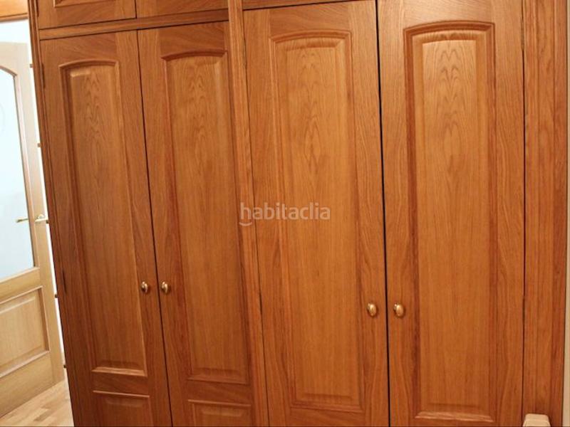 Foto 025b0aa6-2889-426b-9f57-406566280cac. Rent flat in picos 10 in Ensanche Coruña (A)