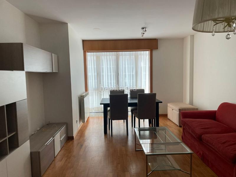 Foto 725454a6-dcda-4627-96e0-a91a0f69ceae. Rent flat in picos 10 in Ensanche Coruña (A)