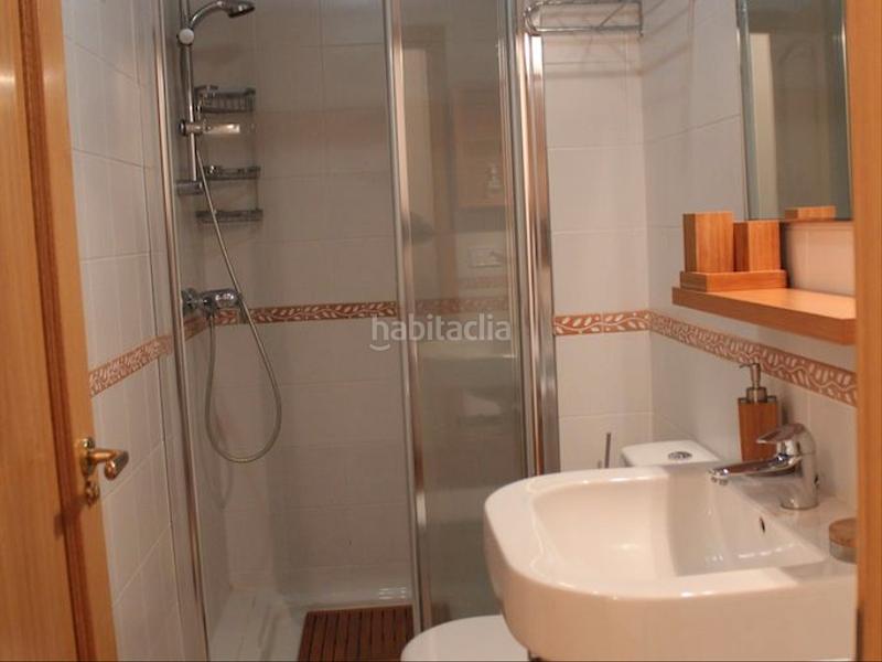Foto f2e2a936-cbe3-44c4-8594-a15afc7b063c. Rent flat in picos 10 in Ensanche Coruña (A)