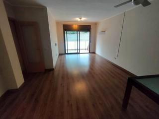Appartement à Lluís companys  8. Piso seminuevo en monistrol