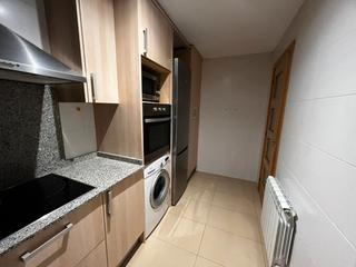 Pis a Carrer ample 201. Piso seminuevo al lado de avenida jaume i