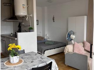 Miete Appartement in Delta muga  12. Exclusivo alquiler de temporada – piso en primera línea de mar e
