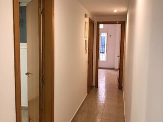 Miete Etagenwohnung in Col•legi 16. Planta baja en el centro de vng