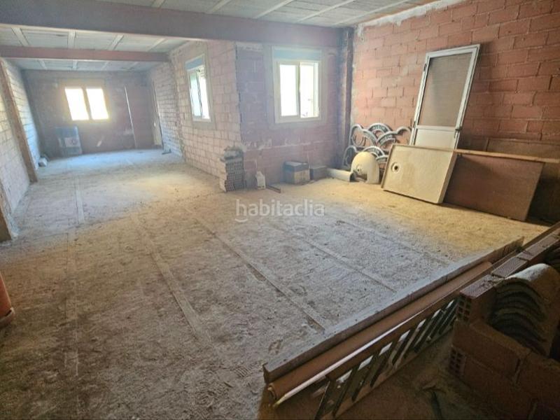 Foto 53343ce1-8a6c-4055-b5a3-fd8a4cec9271. Casa adosada en parroco domingo perez 25 edificio planta baja más dos plantas en Jamilena
