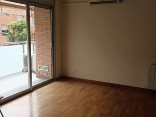 Alquiler Piso en Avinguda roquetes 51. Todo exterior, parking, piscina