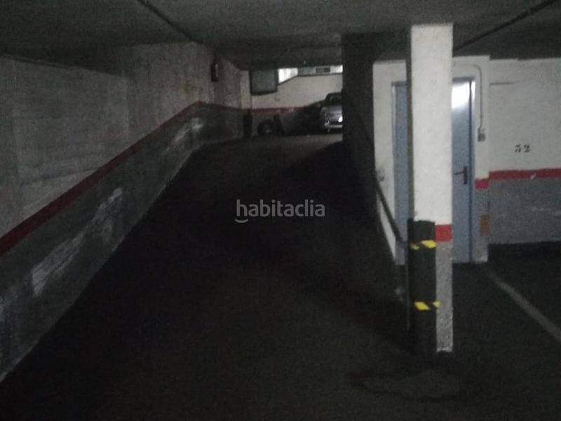 Foto af484162-3be2-4c08-9769-e1d7a6265027. Alquiler parking coche en calle sant carles 67 plaza de coche en alquiler en Santa Coloma de Gramenet