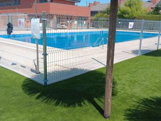 Chalet in Avenida grazia deledda 5. Tu refugio ideal: amplitud, confort y privacidad en un entorno r