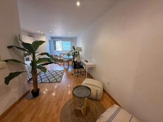 Etagenwohnung in Carrer manso  12