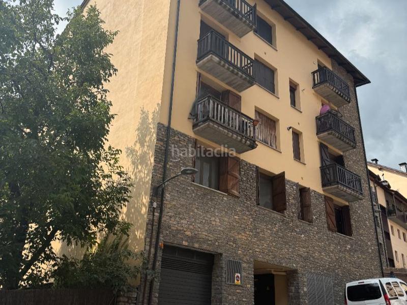 Foto 05aefc5d-309b-440e-a3b9-031f873c3bfc. Dúplex en cami dels horts 10 piso atico duplex de 106 m2 con 2 plazas de parking y piscina comunitaria en Sort