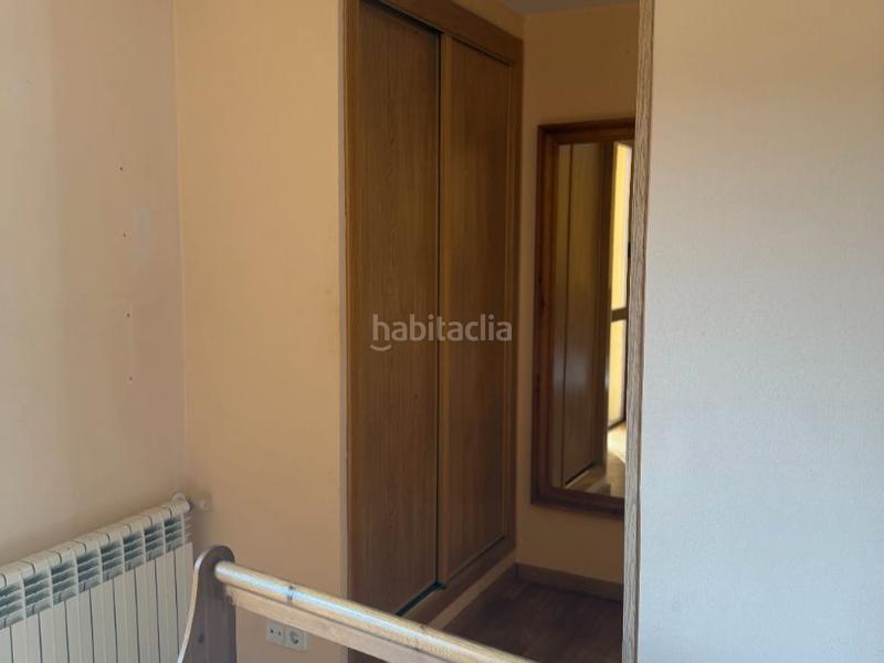 Foto 66abab67-24c2-4a18-a0db-1cd602a5ea66. Dúplex en cami dels horts 10 piso atico duplex de 106 m2 con 2 plazas de parking y piscina comunitaria en Sort