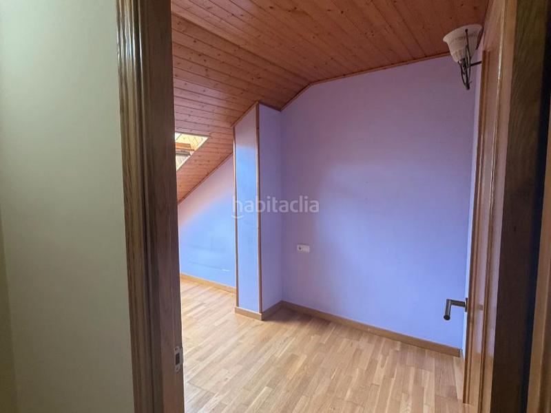 Foto e710856c-15d7-4721-8ad2-108c04fa3f4b. Dúplex en cami dels horts 10 piso atico duplex de 106 m2 con 2 plazas de parking y piscina comunitaria en Sort
