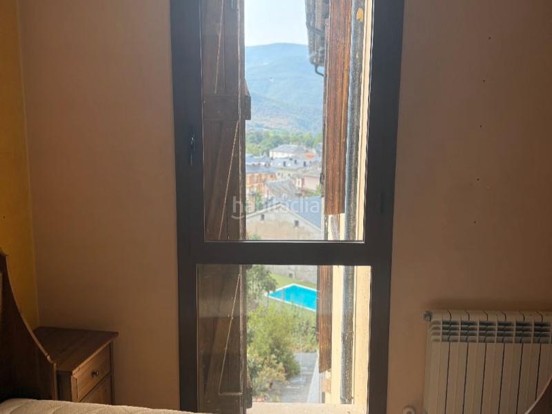 Foto f50274a9-4292-440e-8834-b55a6a2187c3. Dúplex en cami dels horts 10 piso atico duplex de 106 m2 con 2 plazas de parking y piscina comunitaria en Sort