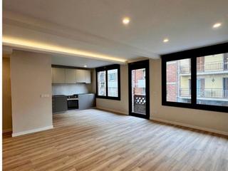 Pis a Santpedor 89. Vendo piso recien reformado en manresa