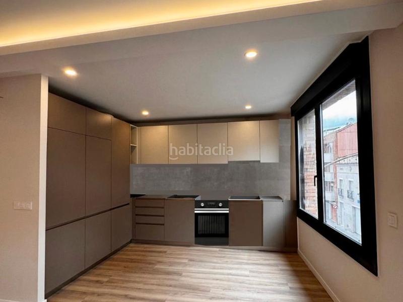 Foto 69f78820-5c18-4972-a9df-2b96af073e2f. Piso en Santpedor 89 vendo piso recien reformado en manresa en Santpedor