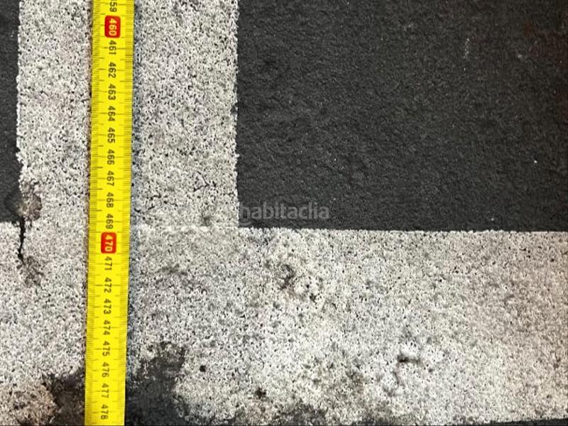 Foto c84bc816-c01e-4f4a-8355-a1bc2651bf85. Location parking voiture dans maria josepa arnall i juan 5 dans Girona