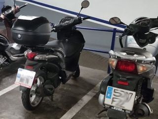 Rent Motorcycle parking in La riera 69. Alquiler de plaza de moto en mataró centro (calle la riera)