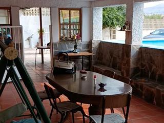 Chalet en Carretera elda-sax 108. Chalet/restaurante sax