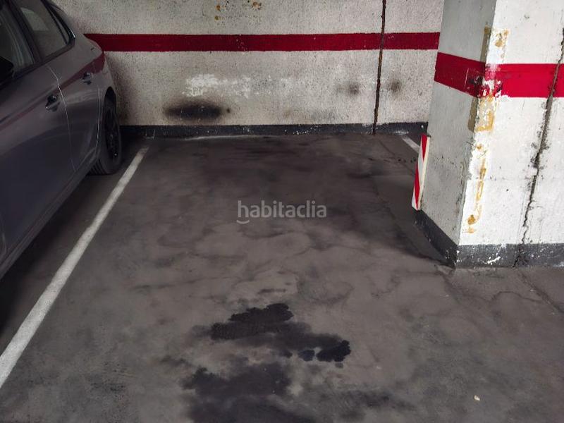 Foto fd73044f-7942-4616-a407-be9116e098fd. Parking moto en sibelius 3-9 plaza moto facil aparcar en Barcelona