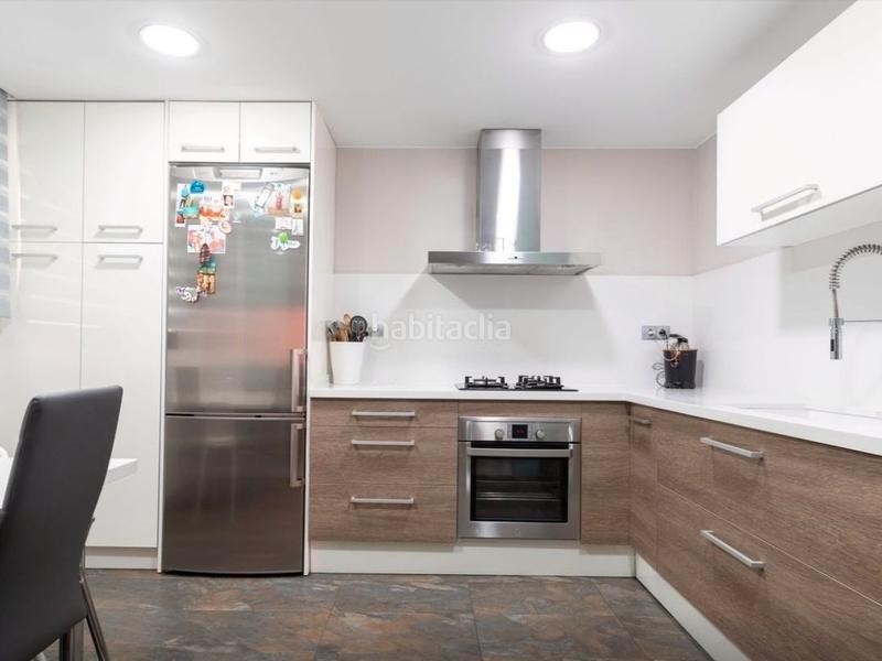 Foto 5c7a5c85-ed5f-4a2f-ad9b-8eef1ee9c3b0. Dúplex en carrer ample 317 semi-duplex en Sant Pere Nord Terrassa