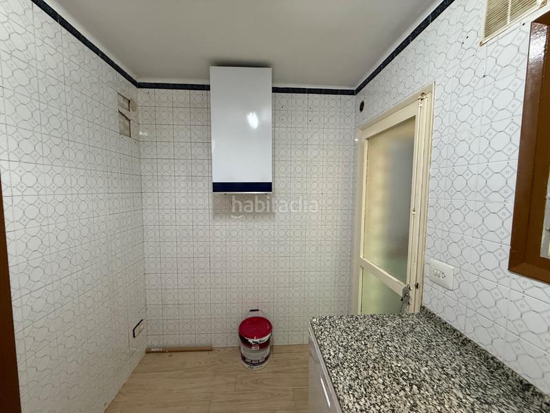 Foto 5bcd0ca5-a84f-408d-b804-56a609817fa6. Piso en av santa coloma 30 piso en avenida principal, amplio y luminoso en Santa Coloma de Gramenet