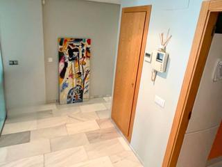 Piso en Calle colón 16. Piso de diseño con terraza y acabados de lujo a 30 min de valenc