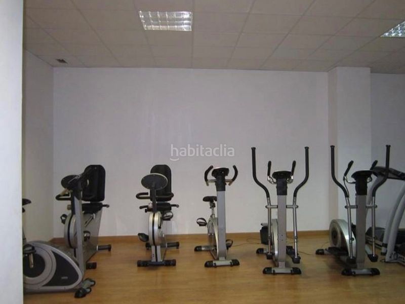 Foto ba801f1a-51d3-4bb3-baac-7f364387756d. Alquiler piso en avenida de luis alberto de cuenca 70 se alquila vivienda de lujo con parking en Lucena