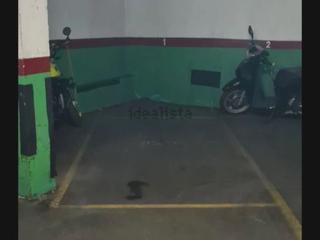 Alquiler Parking coche en República argentina  47. Parking para coche pequeño, fácil acceso
