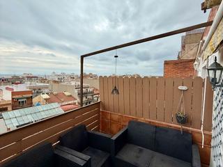 Attique à Carrer del pilar 36. Es ven pis amb encant a premià de mar
