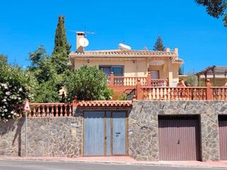 Chalet en Tomillar 47. Magnifico chalet independiente en montealto con apartamento para