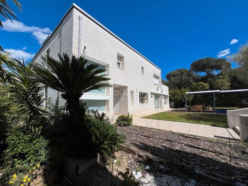 Foto 848eead7-41a8-4de7-9311-8481f905e839. Chalet en calle comtes de darnius 1 chalet independiente en Vallromanes