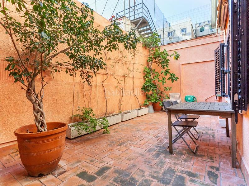 Foto c8639f2c-7a2e-49a9-b8c9-01b931509625. Piso en calabria 127 piso en venta en calle de calàbria en Barcelona
