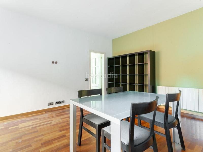 Foto ded8b79f-1cba-4e3a-83a8-51c0e33c702e. Piso en calabria 127 piso en venta en calle de calàbria en Barcelona