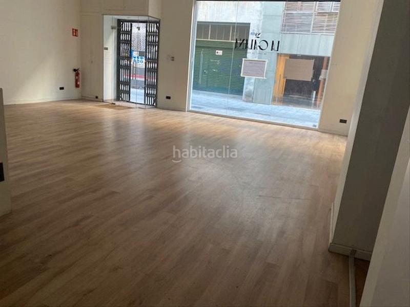 Foto 1c19589f-978b-44bd-aa6b-d179cfb5f650. Alquiler local comercial en carrer del sol 6 local céntrico en perfecto estado de conservación en Sabadell