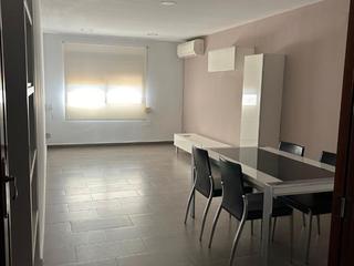 Location Appartement à Mallorca 14. ? alquiler en alacuás – 900€/mes ? amplio piso de 105 m² con asc