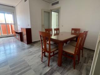 Piso en Avenida cueva de menga 3. Piso ático urbanización las góndolas