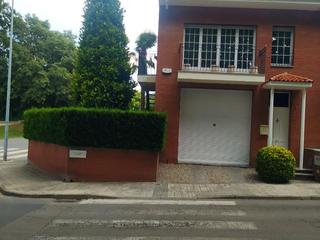 Reihenhaus in Avenida del rossello  1. Casa unifamiliar a 3 vientos muy soleada, alegre y con muy buena