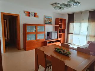 Appartement à Carrer del gironès 7. Piso en venta con parking y trastero en calle gironès cornellà d