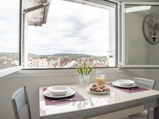 Appartamento in C. ildefonso sánchez del río 34. Piso en venta, totalmente reformado, exterior, en pola de siero