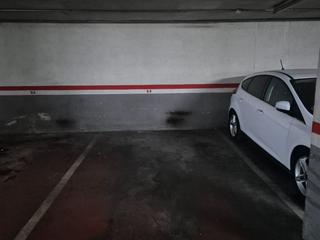 Miete Autoparkplatz in Migdia 9. Alquiler plaza de parking en hospitalet (san josé)