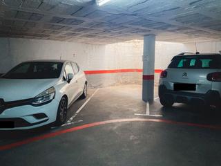 Miete Autoparkplatz in Francesc macia 30. Plaza de parking para coche pequeño o 2 motos