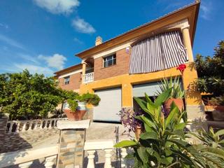 Maison à Avenida marca hispánica  133. Casa de dos viviendas en venta!!!