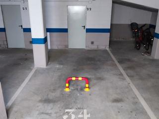 Lloguer Aparcament cotxe a Marqués de cornellá  95. Garaje en alquiler en calle marqués de cornellá de 15 m²