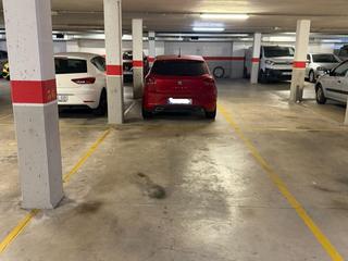 Lloguer Aparcament cotxe a St.joan d’en coll  prolong- crtra vic 178 53. Parking con salida peatonal en carretera de vic. para coche medi