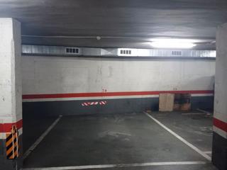 Aparcament cotxe a Calle mozart  42. Parking grande para coche y moto