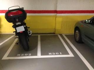 Lloguer Aparcament de moto a Neptú 6-12. Plaza de parking moto junto via augusta