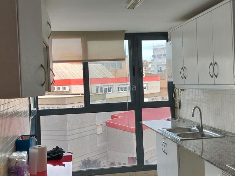 Foto fecf8876-3d09-4b71-aa32-ad2503cb0167. Miete etagenwohnung in pedro 3 el grande 24 in Russafa Valencia